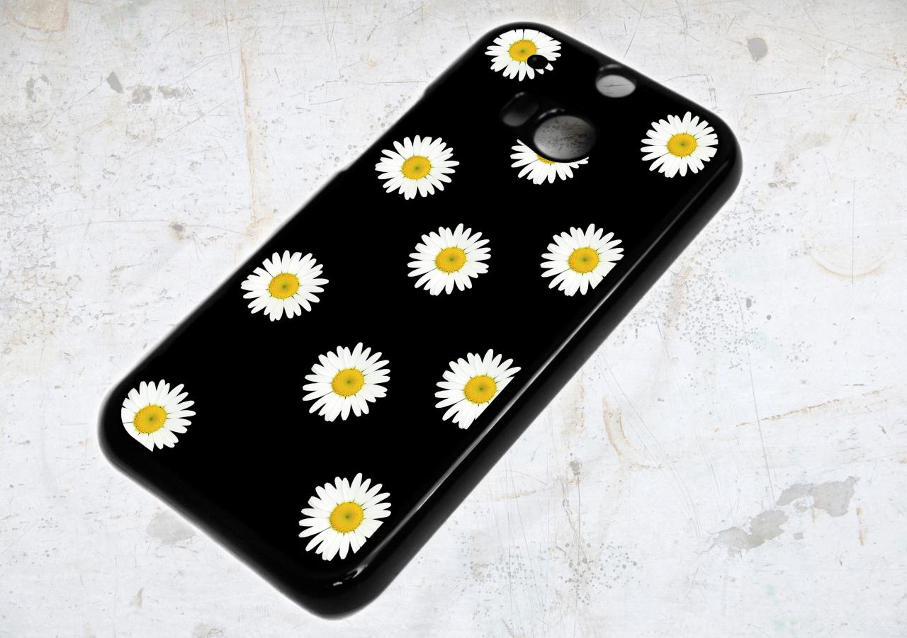 Htc One M8 Daisies On Black Background Case